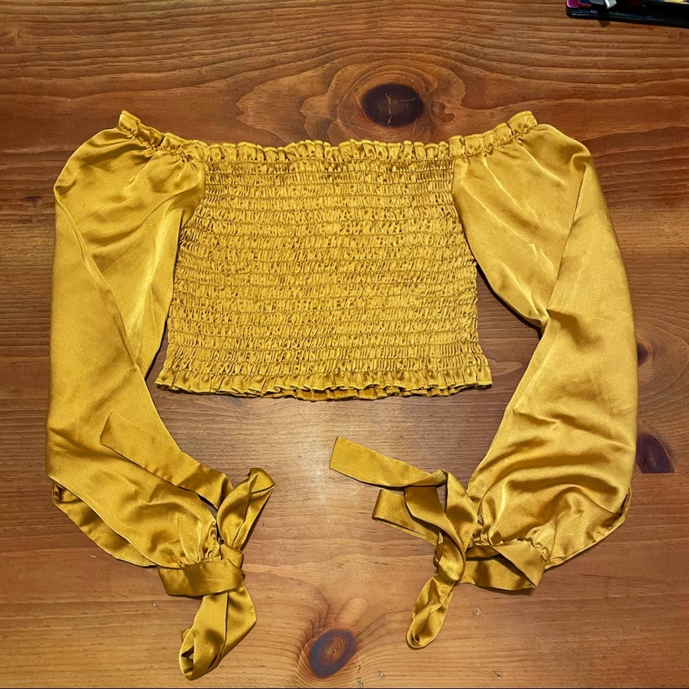 ❌SOLD❌Dark Gold Crop Top Blouse